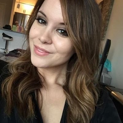 helenacole200's profile picture. 