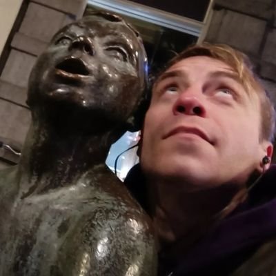 sirmarciniaczek's profile picture. Czystość jest czymś, co nie może być osiągnięte inaczej, jak tylko gromadząc wysiłek po wysiłku.
"Kiedy pytasz, pytaj własne serce".