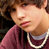 i love @justinbieber, @austinmahone, @theryanbeatty, and @acmusic520 Ryan followed me on 12-31-11 Follow me i follow backk!! :) THIS IS #BELIEBERNATION