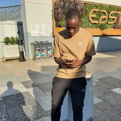 EzraMaphosa's profile picture. Computer scientist
#YNWA
Liverpool_SA