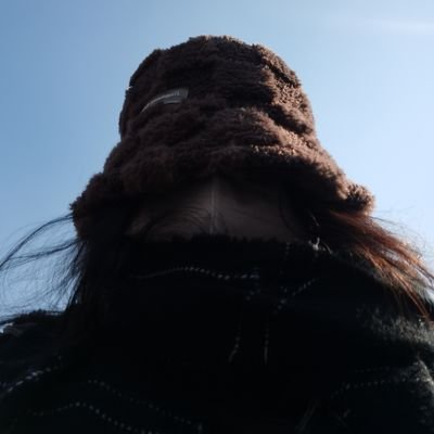 Ququ1223's profile picture. I hope i will be happy.