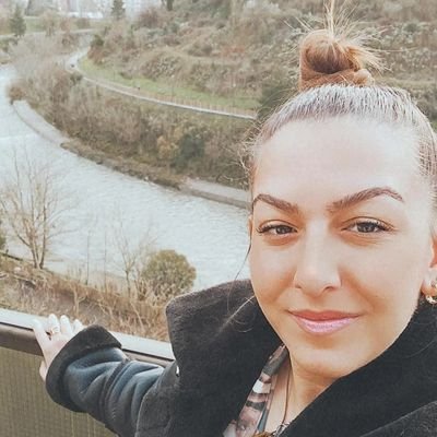 AleCis_10's profile picture. Amante de la estética y la belleza🧖🏽‍♀️💅🏽