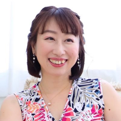 oraclehikaru's profile picture. オラクルカード芸人/オラクルさん/これが、オラクルモーメントです！/あなたが選択した未来の結末がわかる『パラレルワールド・リーディング』/結婚・離婚・プロジェクトのスタートなど最適な時期を占う力量が評判 /漫才コンビオラクル姉妹の姉/【YouTube】オラクル姉妹のオラクルチャンネル
