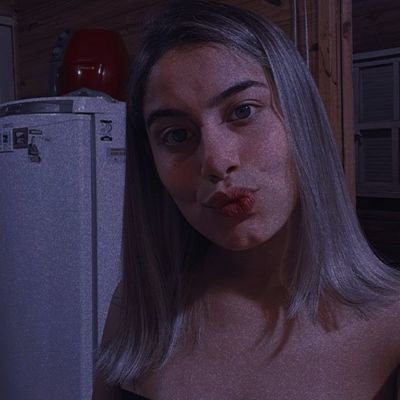_larissa031's profile picture. 19 anos
Leonina♌
Gaúcha