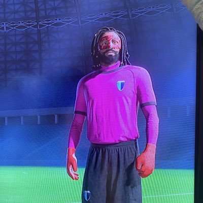 Penpig_33's profile picture. GK MG: @LaNasaEsports ex @BlackThunderFC ex @CocoeSports🥥ex @_Virus_Gaming ex @CierzoEsports