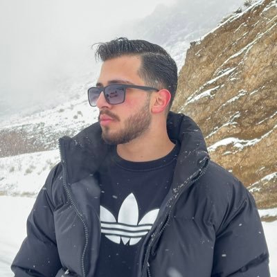 Mehtiii_m's profile picture. نمیدونم خدا میدونه...