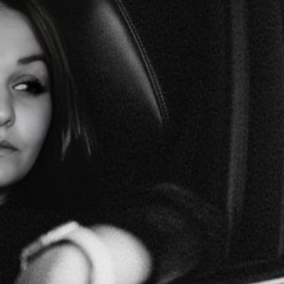 bi43453's profile picture. 🔞 ha érdekel extra fotó/videó akkor írj rám bátran 🔞💋  ne félj elmondani mi a Te vágyad 🔥 
személyre szóló videók 🤫
forró képek 🤫