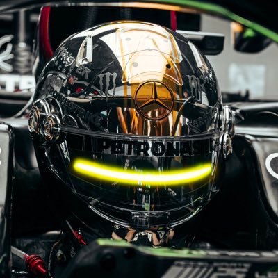 #LH44🐐 #GR63👽 @porsche @mercedesamgf1