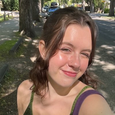 21 | she/they | tiktok: lily.organa