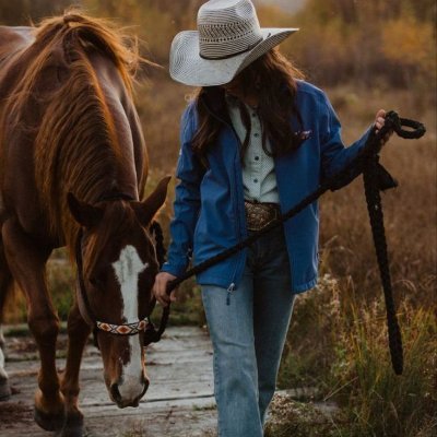 Cowgirl in training, daughter of the highest King ♱
Not left because it doesn't feel RIGHT.