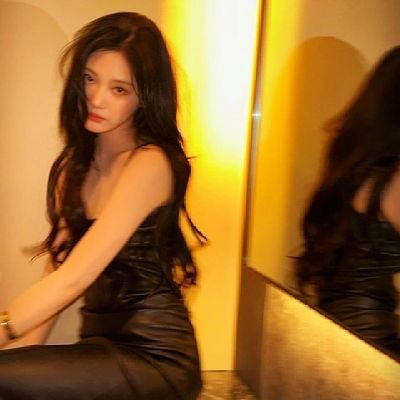 pawkissy's profile picture. chapter one  ;  . . . dashingly seated the posh royals within the dulcet fortress with a queenly stance, standing in suave upon territory.