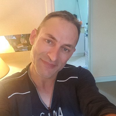 Mec simple tranquille cool gentil etc etc amour ou fun. me fou de ton jugement à la con qui sera basé sur une impression de merde image mes t'aime baisé donc fe