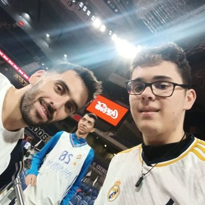 Arnax091's profile picture. 