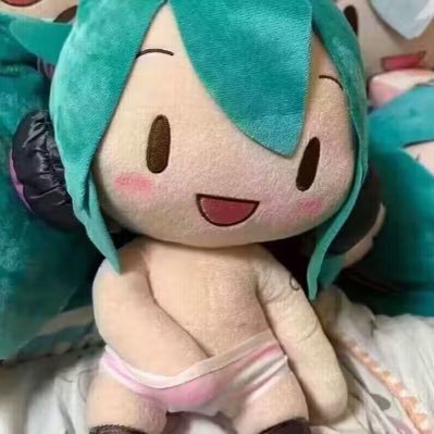 oviniya's profile picture. 