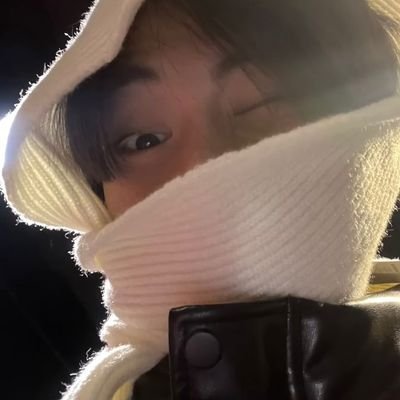 luziixk's profile picture. – cause there were pages turned with the bridges burned. 🪽