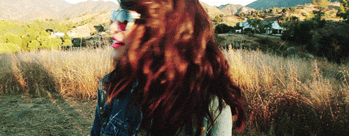 In the storm with my best dress♫
 @selenagomez unique, diva, wonderful, fantastic, beaty , and my life ♥