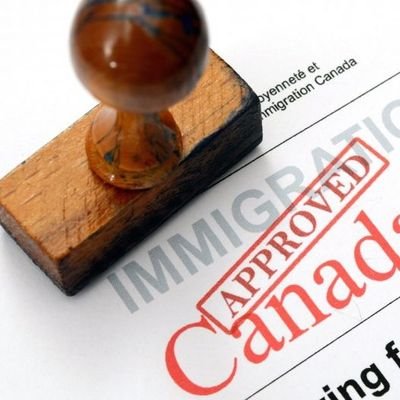 Notre existence est de faciliter l'immigration au Canada dans le but de travailler ou continuer les études universitaires.