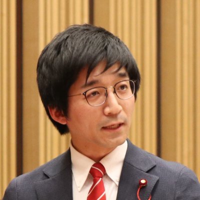 中原区選出の市議会議員をやっております。無所属の立場をいかして、とことん市政に集中して活動中。行財政改革・学校教育・コミュニティを中心に調査研究しています。「国政政党所属の議員とは違う地方議員を増やしたい」という思いから地域政党を設立して、市内から立候補する無所属系の方を応援しています。