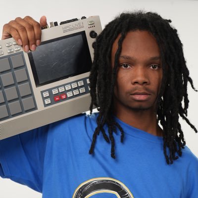 Follow the prodigy 17yr old producer Beats By JT IG: @beatsby_jt YouTube: beatsby_jt