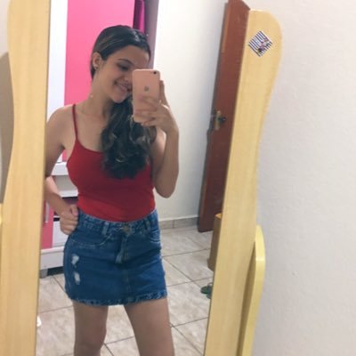 sabrinacrm3's profile picture. 