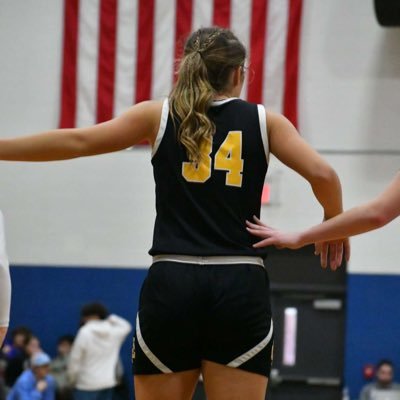 2024| 5’9 F | Floyd Co. High School | 4.05 GPA| 1st Team All District/Region/State| email: kileyhylton34@yahoo.com