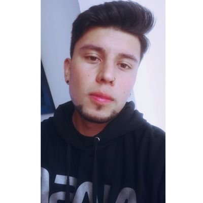 Andrés Felipe Rubio👽
🐼
🇮🇩