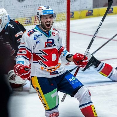 Teslickacervena's profile picture. 