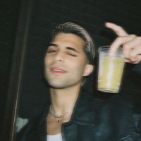 𝐌𝐚𝐢 💛 | 𝐄𝐁 (@loveforebc) 's Twitter Profile Photo