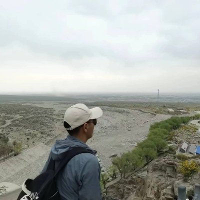 技术出身,AI SaaS出海创业者 @6677.ai
现状:n个AI MRR大于$1k
运营了几个出海营销微信交流群
导航站:
https://t.co/aE8eHwAIqf
https://t.co/UqdEpZUcqr
