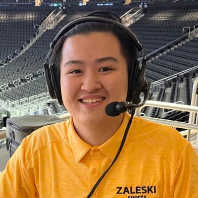 UW-Parkside 27’|Sports Broadcaster & producer for WIAA Basketball/Football/Baseball all on @ZaleskiSports|Huge Wisconsin Sports Fan Bucks/Packers/Brewers