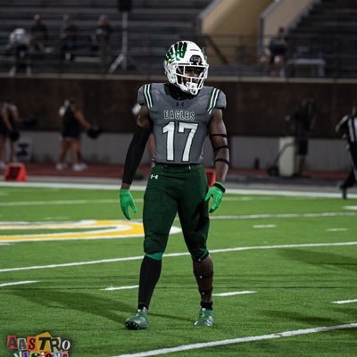 Ellison High School ‘24 | OLB | RB | SS | 6’1 210 | 3.0 GPA | Laser 4.56 40 |Timilehin.olagoke@yahoo.com | NCAA ID# 2312180723 |