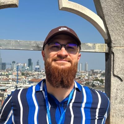 edvinasges's profile picture. iOS Engineer @ VintedGo