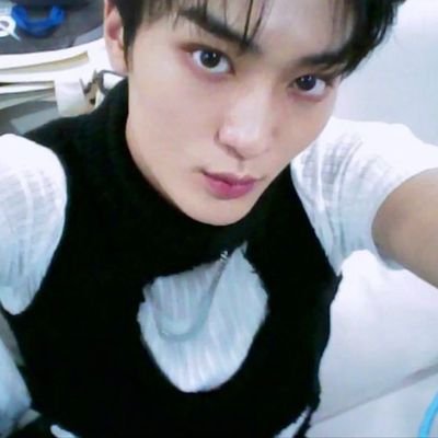 shininytae's profile picture. she/her | twenty !!