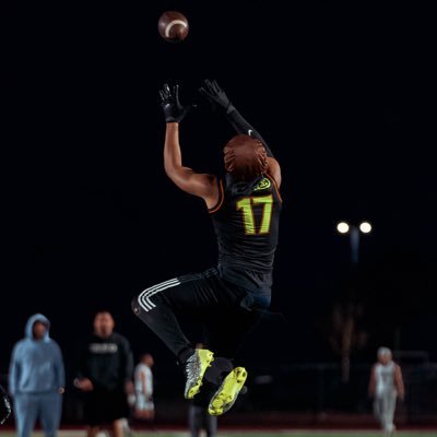 WR/DB #80 Class of 25’ 6’4 190🏈 James C. Enochs Highschool🦅 email- brennanwhittenjr07@gmail.com