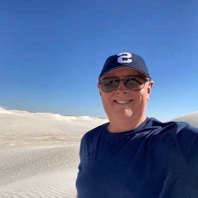 Hi...I am Stephen, live in Sydney and love the Sydneys Swans 🔴⚪️ #SydneySwans