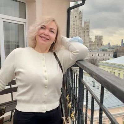 Christy James work with J.p Morgan Chase Bank as an account auditor in New York