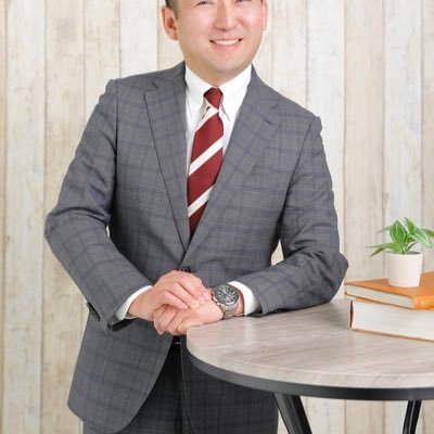 ハローワークを徹底活用した採用支援|社労士事務所代表|<祝☆2刷!>著書『中小企業のための「ハローワーク採用」完全マニュアル』(日本実業出版社)、『ハローワーク採用の絶対法則』、『人が集まる!求人票実例集160職種』(ともに誠文堂新光社)|趣味はハロワ求人票検索とNHKのど自慢への挑戦|講演•取材•執筆のご依頼はDMへ