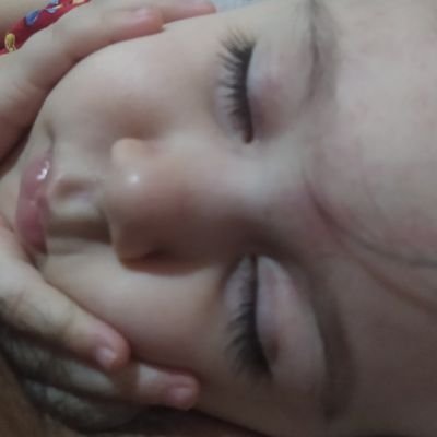 laya_goli's profile picture. تو را من چشم در راهم