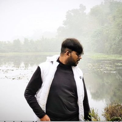 MBBS|Post intern GP|UR|Brahmin|Myopic visionary|26|DM for collab| Aspiring Politics &History Enthusiast| Failed cricketer|Meninist|Gamer