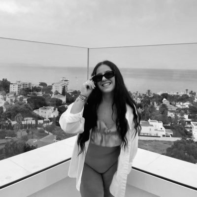 _nuriarobles's profile picture. 📍jaén • almería 🫀terapia ocupacional UBU