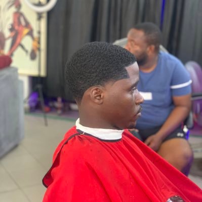 DM me to get a clean cut ✂️ available for home service anywhere,everywhere across Nigeria and internationally you can book me😌💯