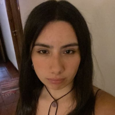 lucila_gorosito's profile picture. los bordes del corazón se dibujan así como se borran