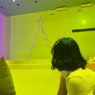 la____fleur's profile picture. Flourishing in the most graceful way. Temporarily a study twt 🫶