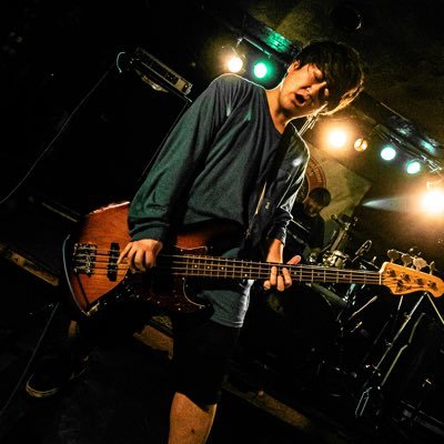 @ofa_bandのベースボーカル