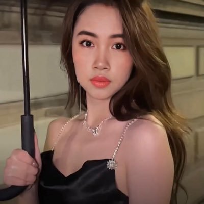 Patcharee118627's profile picture. 