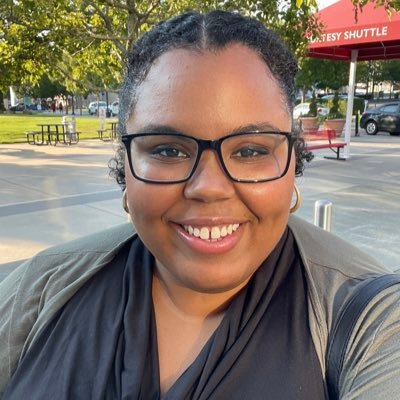 Sociologist • Incoming Assistant Prof @BUsociologydept • PhD @Duke_Sociology • Researching Latinx (anti)Blackness • 🇩🇴📖📚☕️💫