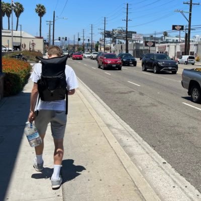 imvojtinek's profile picture. 👟 SNKR RESELLER