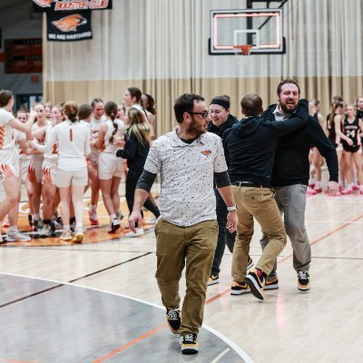 Head Coach of Hartford Girls Basketball and Girls Golf. Tech support for my Baby Boomer parents. Main antagonist in Despicable Me. Ice cream aficionado.