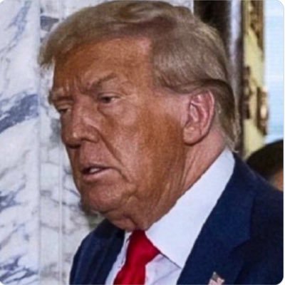 magatscanrot's profile picture. I mean seriously , what is with the make up that Donnie wears???
