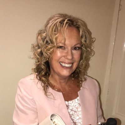 alilog100's profile picture. living in rural County Down. what's important - faith, family, friends, food, forgiveness and felines (!) :)